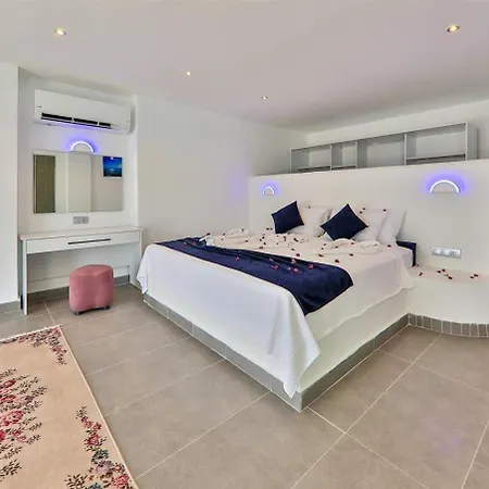White Grotto 1 Bed For 2 Persons Vila Kaş